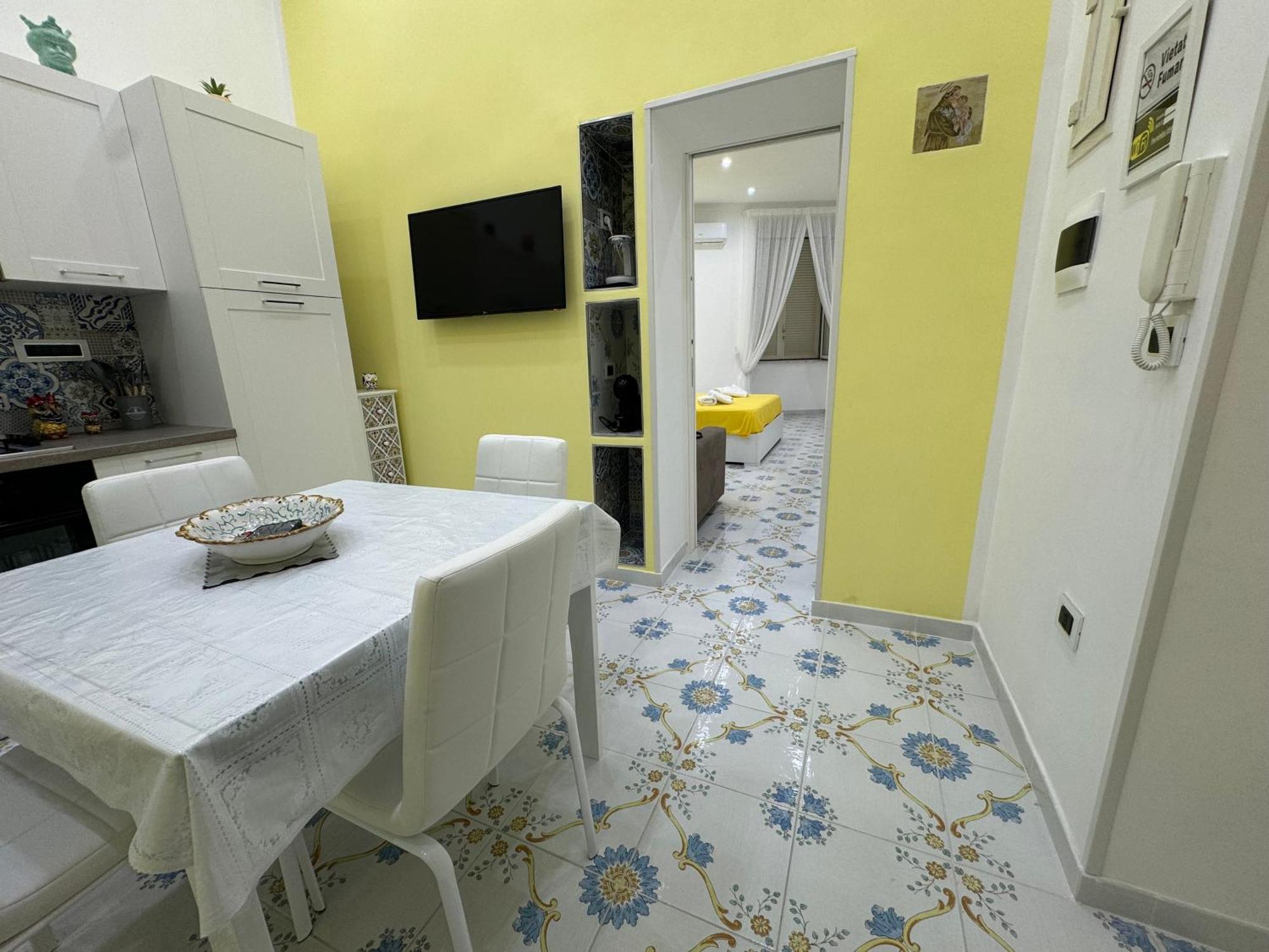 Dimora Poseidon Apartment เนเปิลส์ ภายนอก รูปภาพ